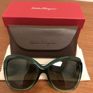 Salvatore Ferragamo Green CatEye Sunglasses Italy